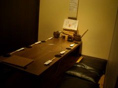 ２～４名様タイプの個室です。