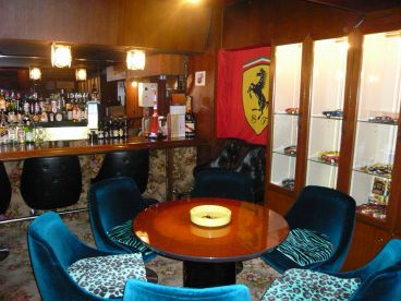イオタ バー bar JOTAの雰囲気1