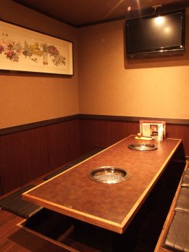 まんぷくカルビ 新宿店の雰囲気1