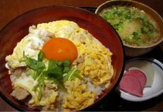 料理メニュー写真 大山鶏の親子丼/やきとり丼/日本一こだわり玉子の玉子かけご飯