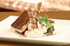 料理メニュー写真 ティラミス