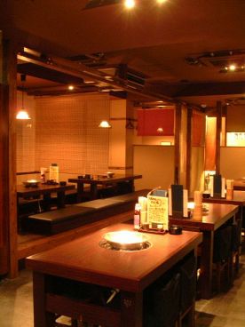 博多華善 西新宿店の雰囲気1