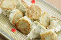 料理メニュー写真 鶏ギョーザおちょぼ焼き