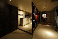 予想を裏切る綺麗な店内