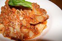 料理メニュー写真 ボロネーゼとモッツァレラのフレッシュパスタ