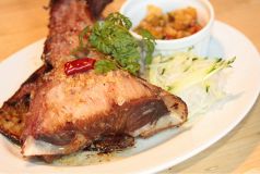 料理メニュー写真 希少部位!マグロのスペアリブ