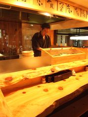 にぎにぎ一 歌舞伎町本館の雰囲気1