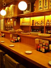広々カウンター席でゆっくりどうぞ★