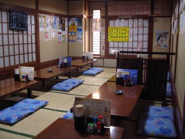 日本海 北千住店の雰囲気1