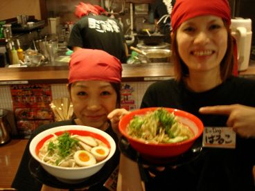 ラーメン四天王 高田馬場店の雰囲気1