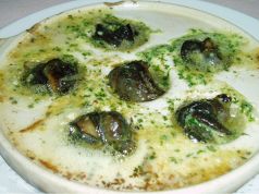 料理メニュー写真 エスカルゴのバター焼き