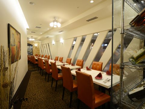 人生の節目に乾杯!新宿で探す、歓送迎会に最適な落ち着いた雰囲気が魅力の個室居酒屋3選