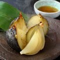 料理メニュー写真&nbsp;名物玉葱黒焼き