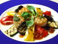 料理メニュー写真&nbsp;活ホタテ貝とイタリア野菜の網焼き　バジルソース