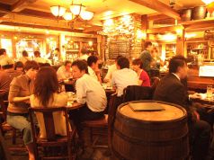 ピートアイリイッシュタバーン Peat IRISH TAVERN名駅店の雰囲気1