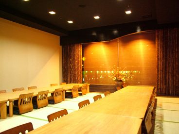 桃や 居酒屋の雰囲気1