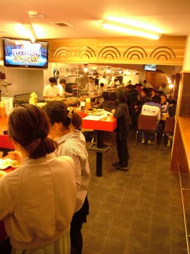 ろく 立ち寄り立ち飲みの雰囲気1