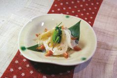 料理メニュー写真 蓮根と三つ葉の南高梅和え