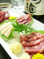 人気のもつ鍋と九州料理