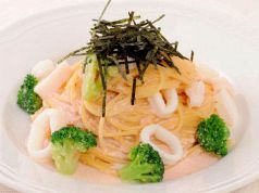 料理メニュー写真&nbsp;ヤリイカとブロッコリーの明太子パスタ