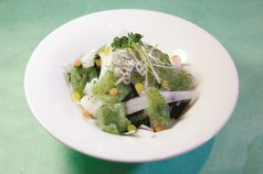料理メニュー写真 ヘルシーこんにゃくの食物繊維サラダ
