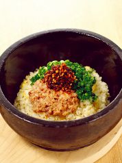 料理メニュー写真 葱肉ラー油チャーハン