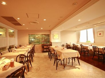 トラットリア ドンアルポルト 東武百貨店 池袋店の雰囲気1