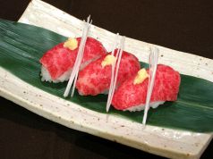 とろカルビの握り寿司