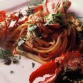 料理メニュー写真&nbsp;オマール海老のぶつ切り、ワタリ蟹のキタッラ