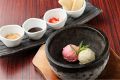料理メニュー写真&nbsp;凍らせた石鍋でブレンドするクリーミーアイス