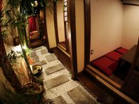 京の街並みを思わせる店内