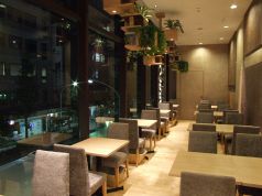 ロブロスカフェ LOBROS CAFE 中野マルイ店の雰囲気1