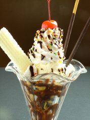 料理メニュー写真&nbsp;懐かしのチョコパフェ
