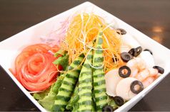 料理メニュー写真&nbsp;地中海サラダ～野菜たっぷり自家製ドレッシング～