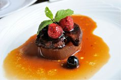 料理メニュー写真 フォアグラのソテー コトコト煮込んだ大根添え