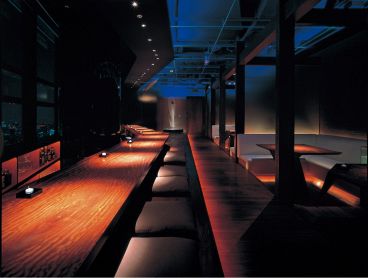 D4 TOKYO THE BAR 月華 汐留シティセンターの雰囲気1