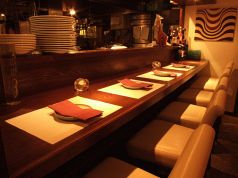 スリーク ハコダテクイズン sleek hakodate cuisineの雰囲気1
