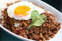 料理メニュー写真&nbsp;タイ風そぼろ炒め御飯ガパオライス
