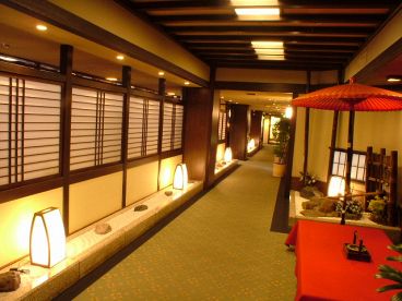 高尾 ニユートーキヨー 数寄屋橋本店の雰囲気1