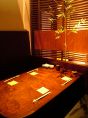 京町の雰囲気漂うテーブル席がおすすめ