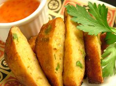 料理メニュー写真 タイ風さつま揚げ