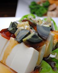 料理メニュー写真&nbsp;[中]ピータン豆腐