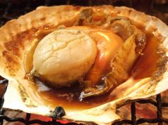 料理メニュー写真&nbsp;活ホタテ貝がら焼き