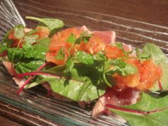 料理メニュー写真&nbsp;マグロのたたきイタリアン風