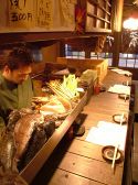 1階旬の食材が並ぶカウンター