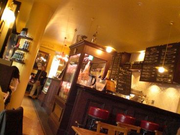 バニーノジュスト PANINO GIUSTO 丸の内店 丸の内オアゾの雰囲気1