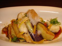 料理メニュー写真&nbsp;なすと白身魚のフライ　さっぱりゆずぽん酢
