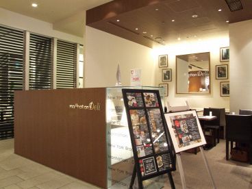 マンハッタンデリ Manhattan Deli 東京ミッドタウンの雰囲気1