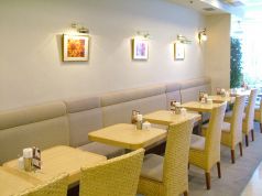 カフェラミル 新宿ミロード店の雰囲気1