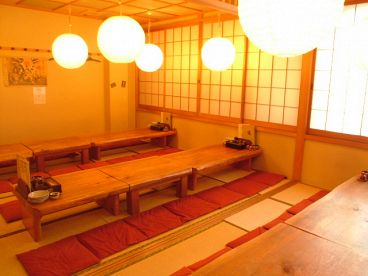 旬鮮酒房 楽の雰囲気1